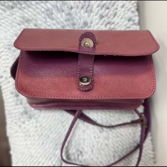 NWOT Edo Hand-Made Leather Crossbody - Picture 3 of 11